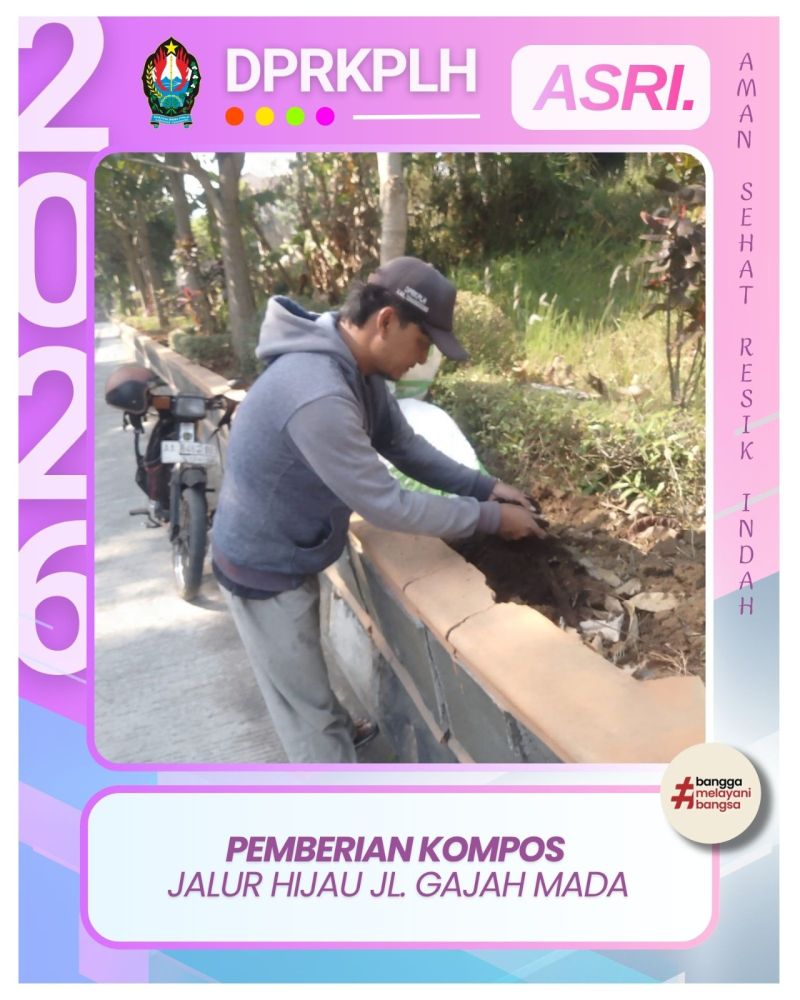Dukung Pertumbuhan Vegetasi Kota, DPRKPLH Temanggung Lakukan Pemeliharaan Tanah Jalur Hijau